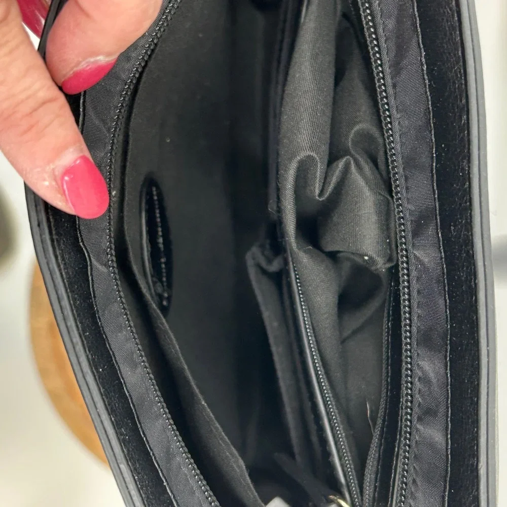 Tommy Bahama Black‎ Nylon Crossbody Bag Organizer Travel Purse Gold Hardware